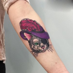 隆小姐小臂猫咪纹身图案